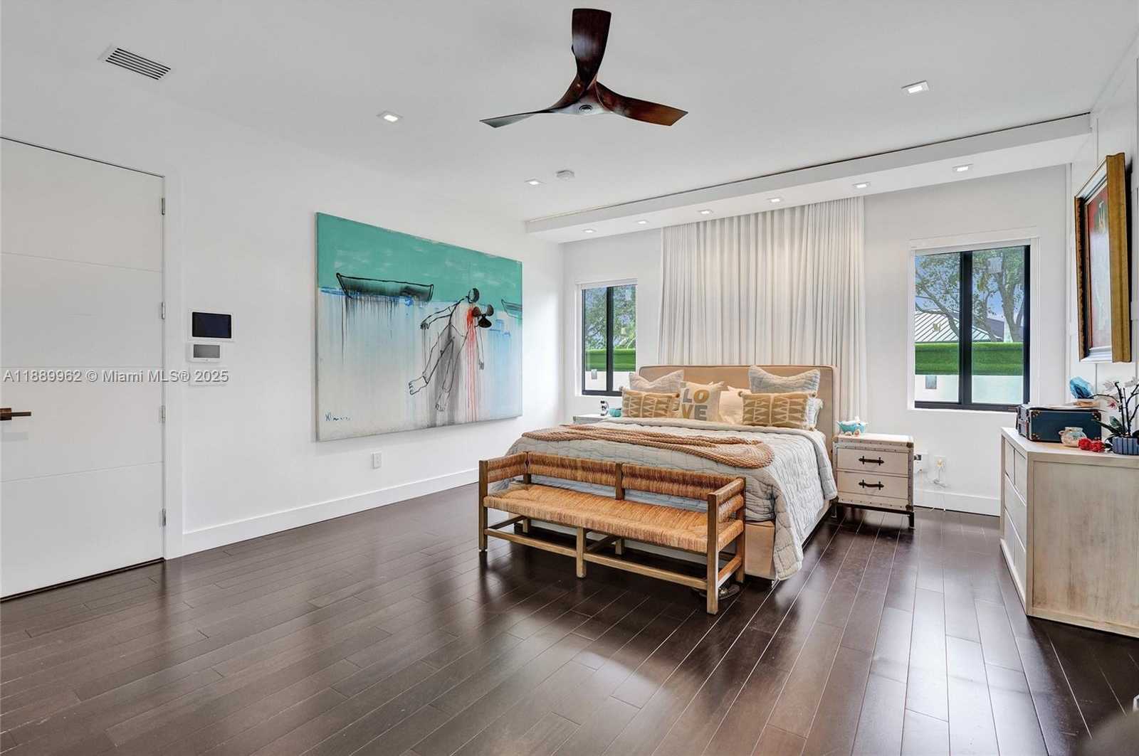 Small Image of 2600 SOUTH WEST 128TH CT, Miami Number 32