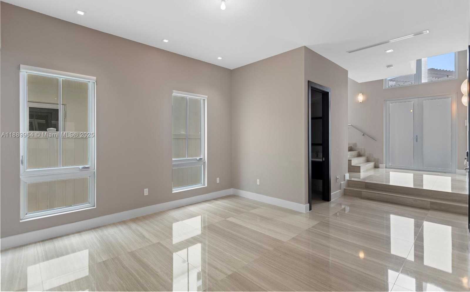 Small Image of 8415 NORTH WEST 34TH DR, Doral Number 10