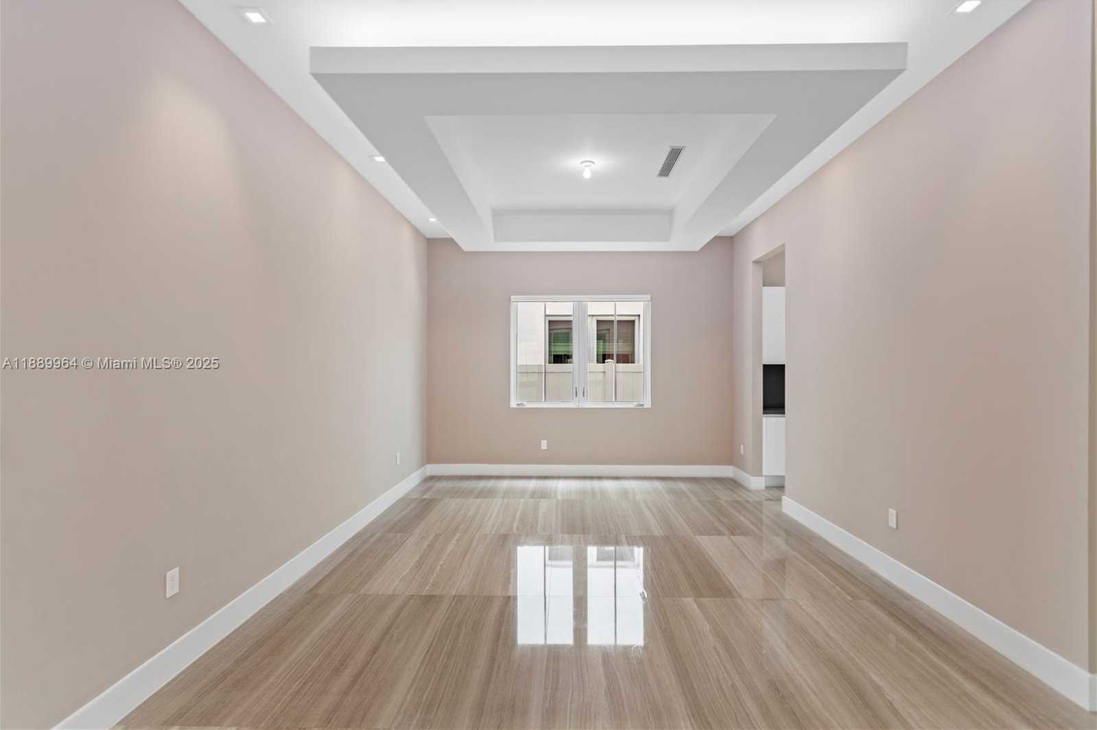 Small Image of 8415 NORTH WEST 34TH DR, Doral Number 14