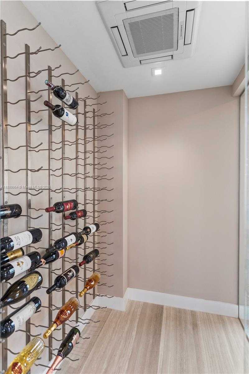 Small Image of 8415 NORTH WEST 34TH DR, Doral Number 16