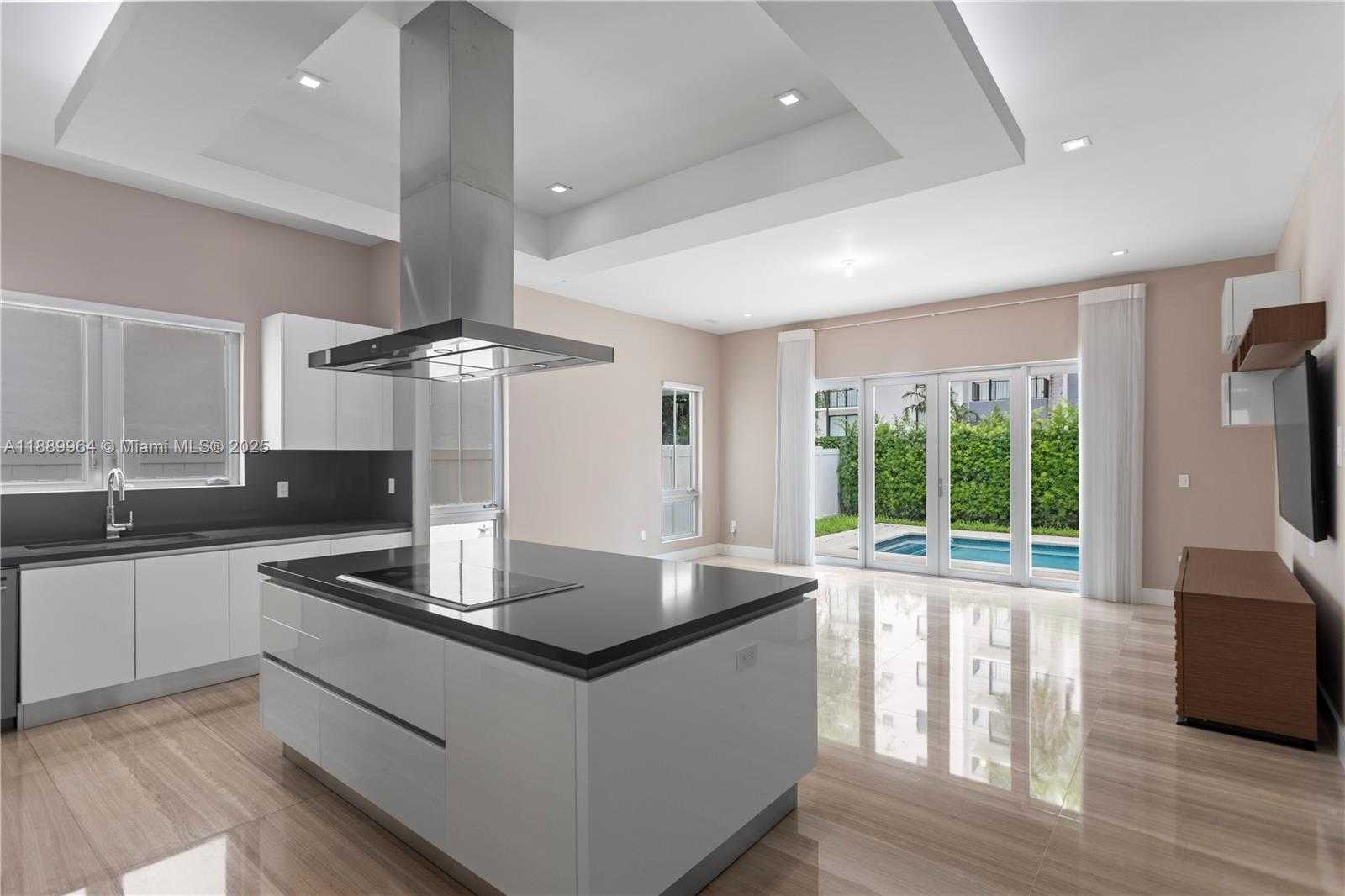 Small Image of 8415 NORTH WEST 34TH DR, Doral Number 24