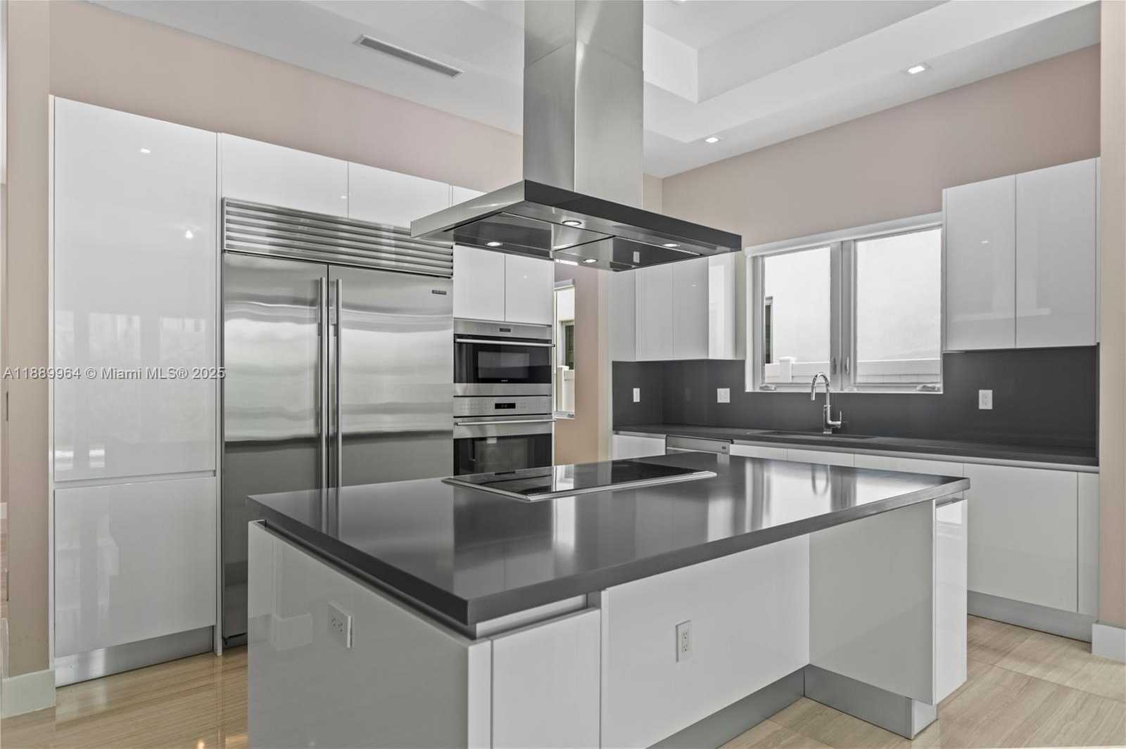 Small Image of 8415 NORTH WEST 34TH DR, Doral Number 29