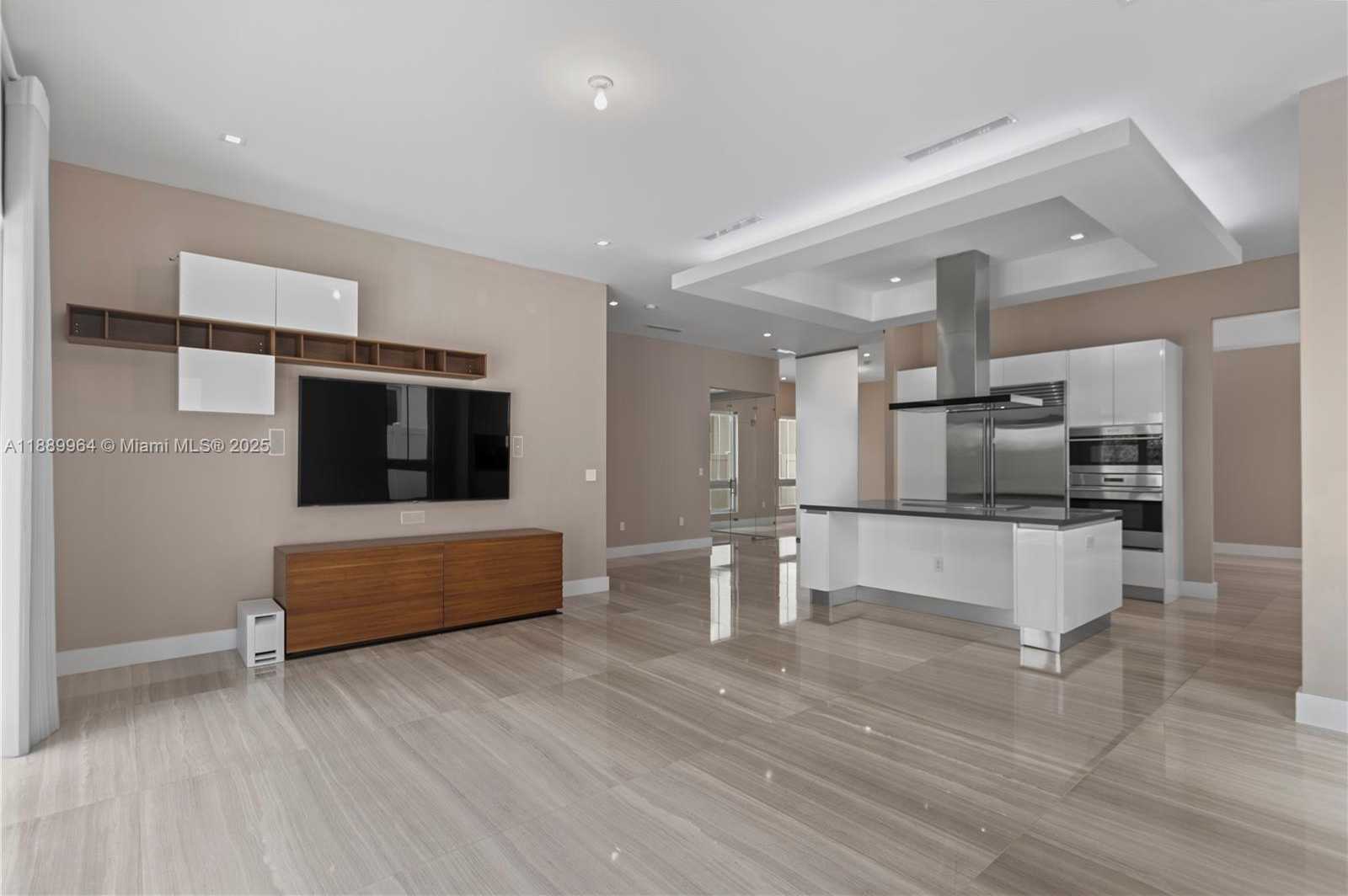 Small Image of 8415 NORTH WEST 34TH DR, Doral Number 30