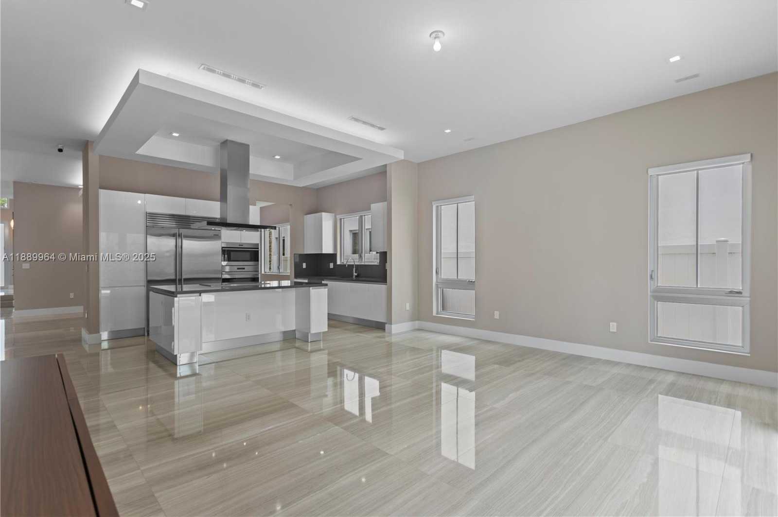 Small Image of 8415 NORTH WEST 34TH DR, Doral Number 31