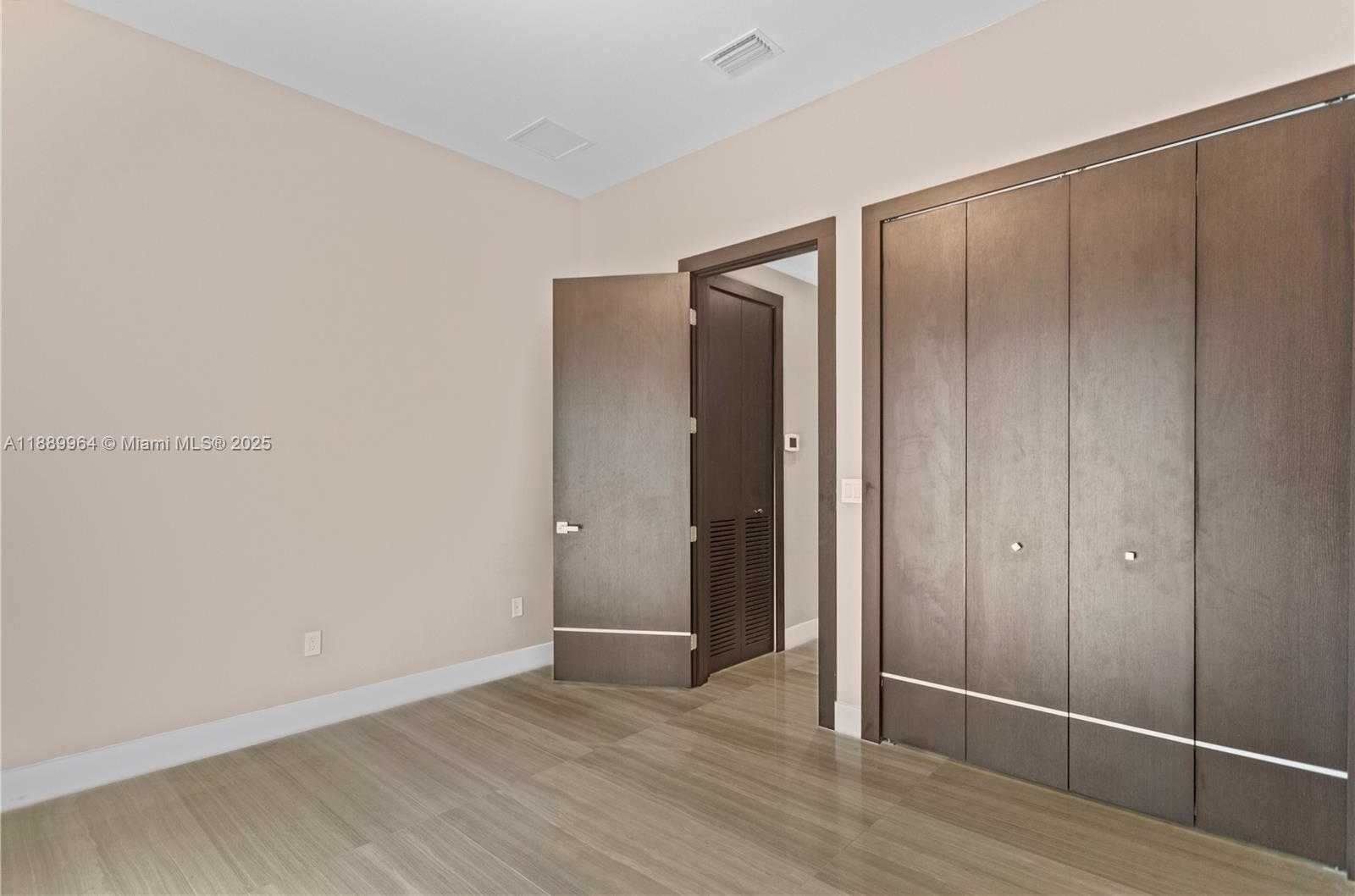 Small Image of 8415 NORTH WEST 34TH DR, Doral Number 37