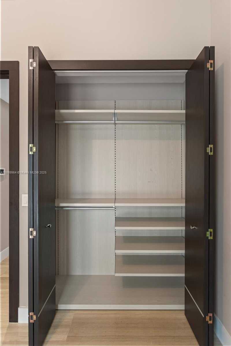 Small Image of 8415 NORTH WEST 34TH DR, Doral Number 46