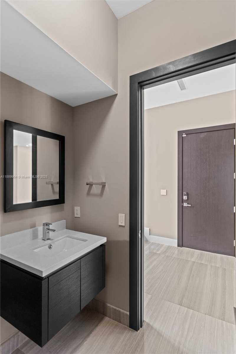 Small Image of 8415 NORTH WEST 34TH DR, Doral Number 5