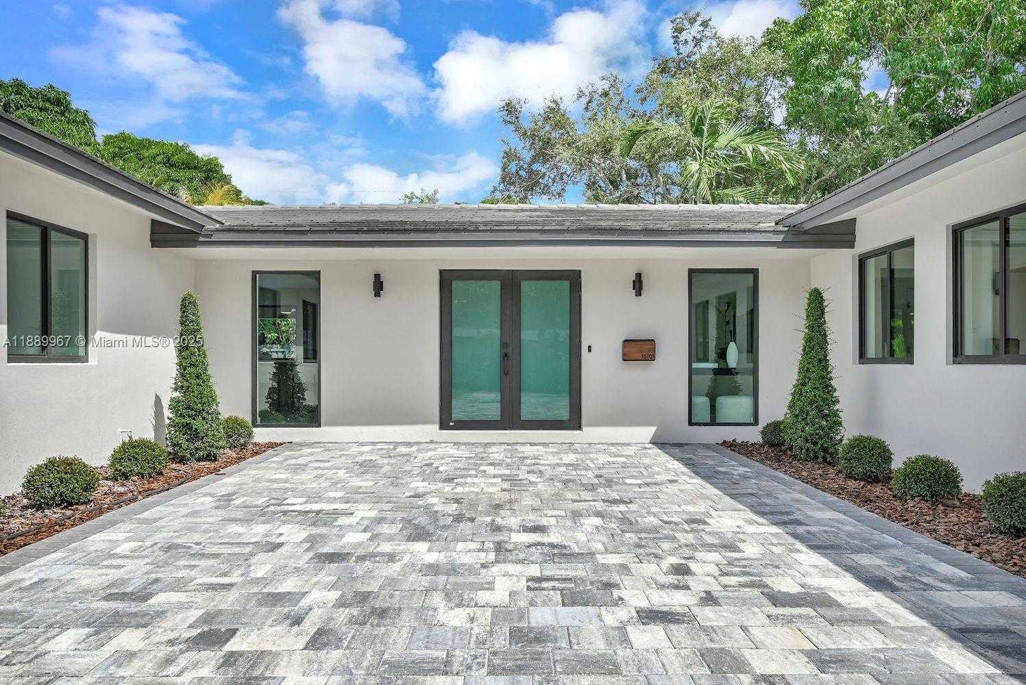 Small Image of 15101 SOUTH WEST 87TH AVE, Palmetto Bay Number 37