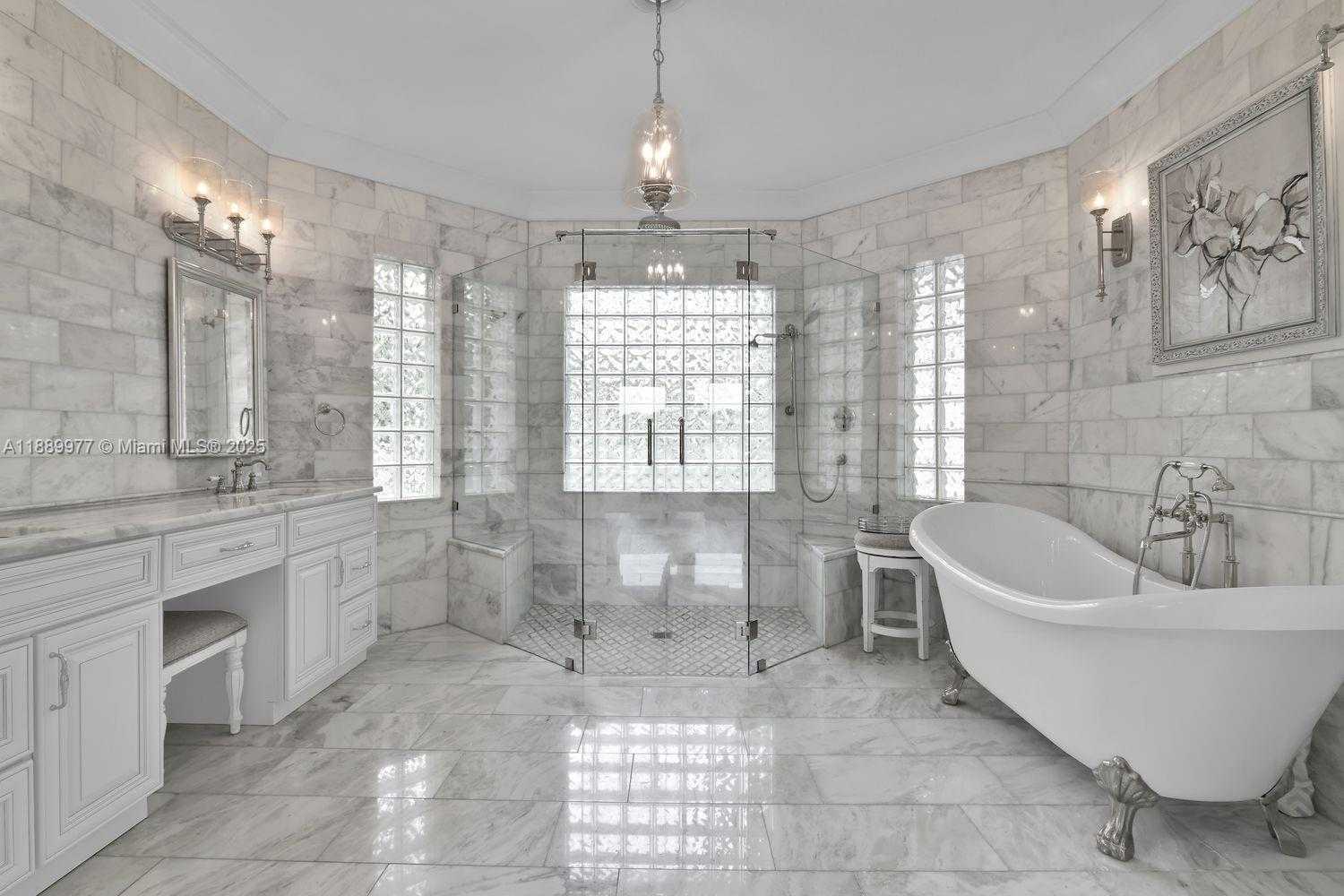 Small Image of 6622 NEWPORT LAKE CIR, Boca Raton Number 16