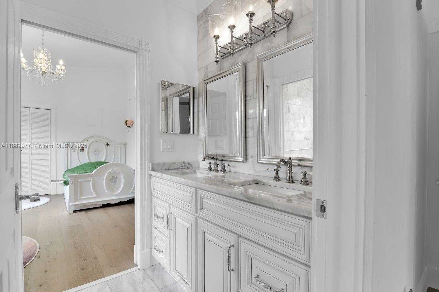 Small Image of 6622 NEWPORT LAKE CIR, Boca Raton Number 18