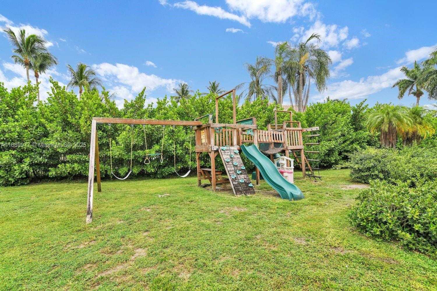 Small Image of 6622 NEWPORT LAKE CIR, Boca Raton Number 29