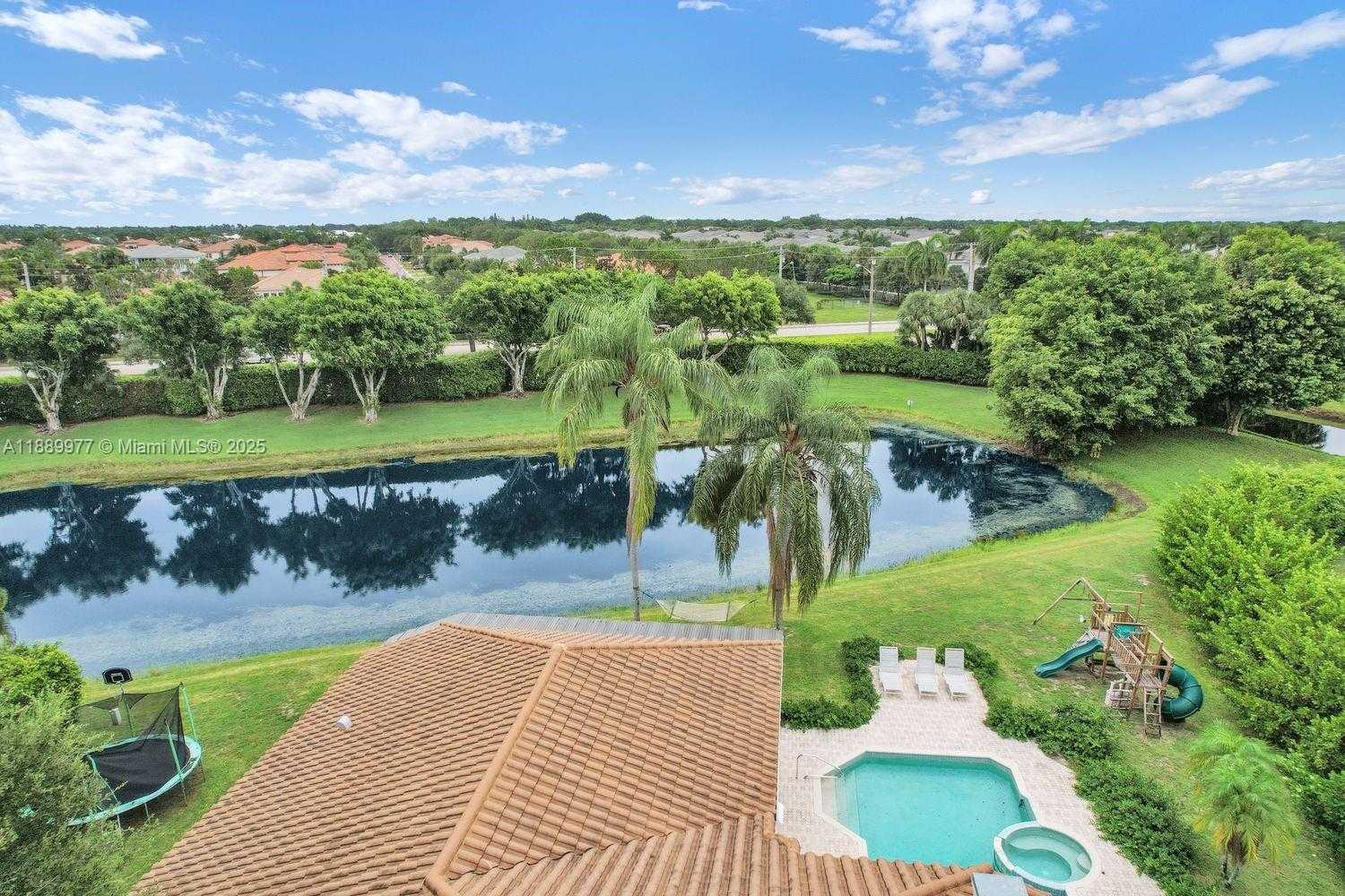 Small Image of 6622 NEWPORT LAKE CIR, Boca Raton Number 31