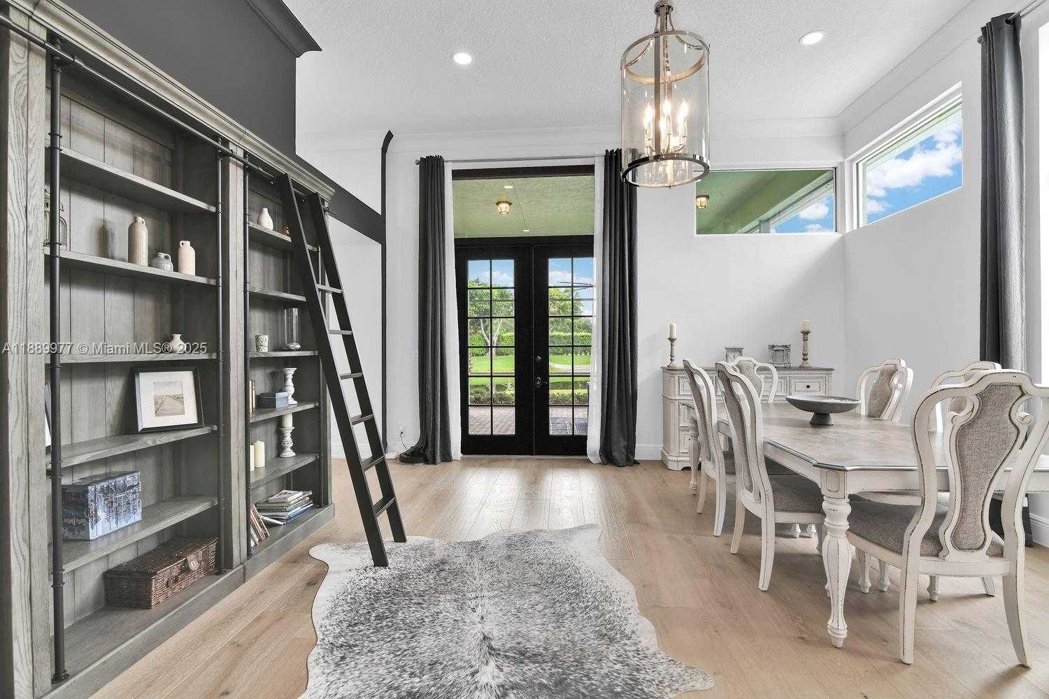 Small Image of 6622 NEWPORT LAKE CIR, Boca Raton Number 9