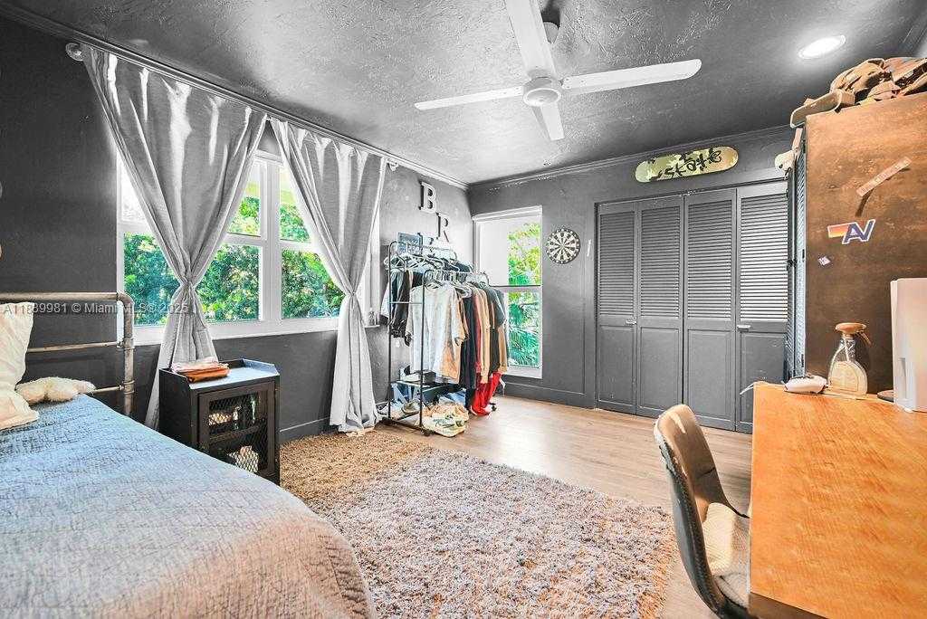 Small Image of 7761 SOUTH WEST 170TH ST, Palmetto Bay Number 17