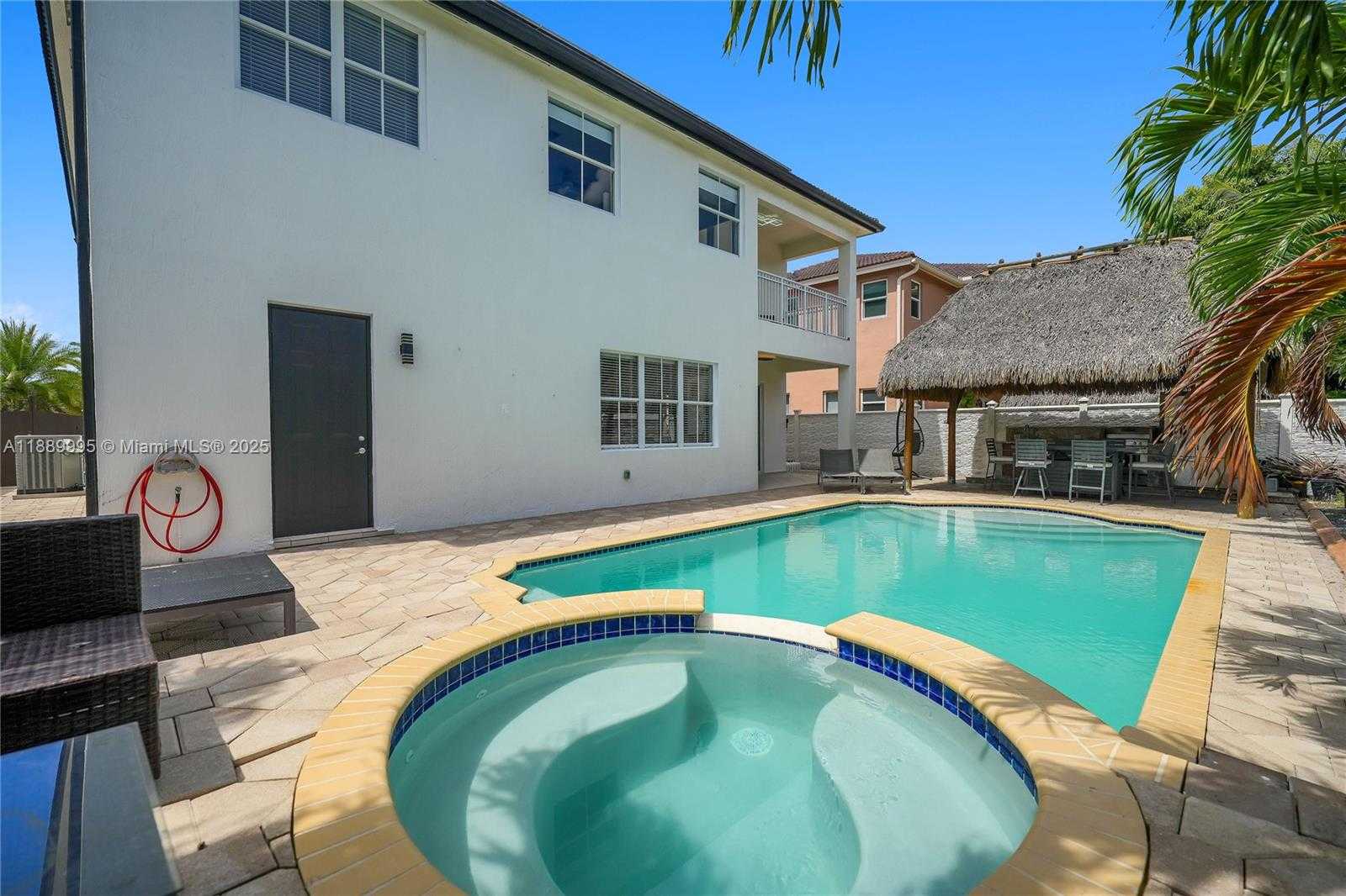 Small Image of 17933 NORTH WEST 87TH PL, Hialeah Number 41