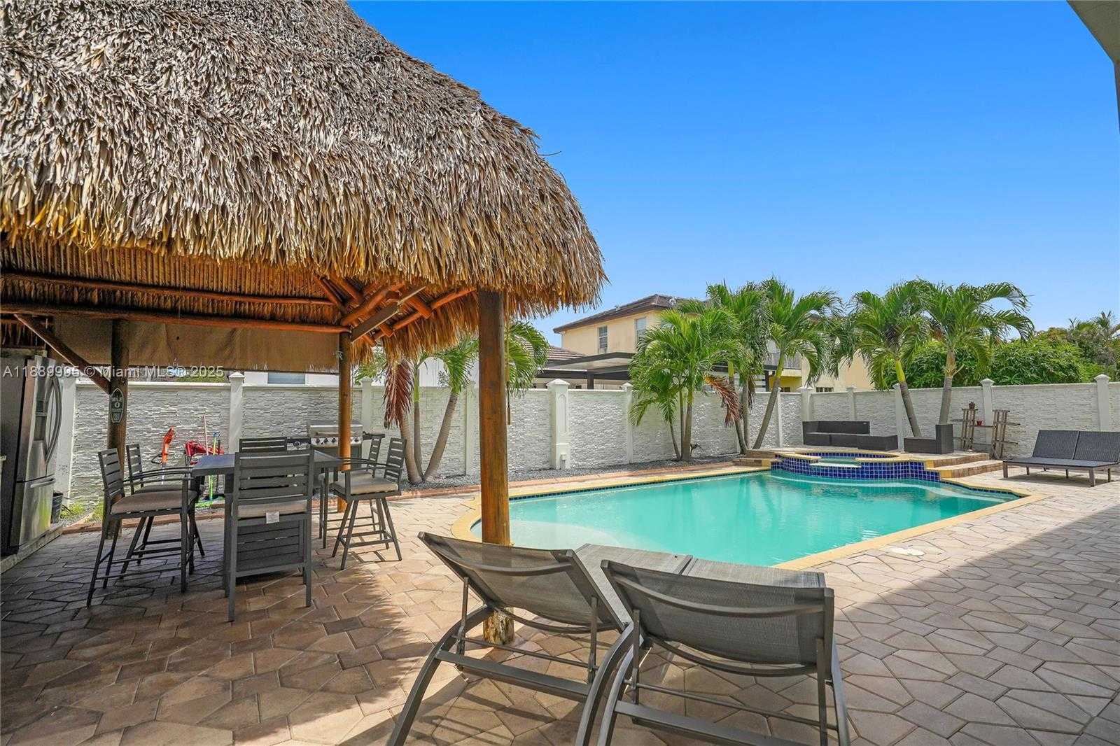 Small Image of 17933 NORTH WEST 87TH PL, Hialeah Number 44