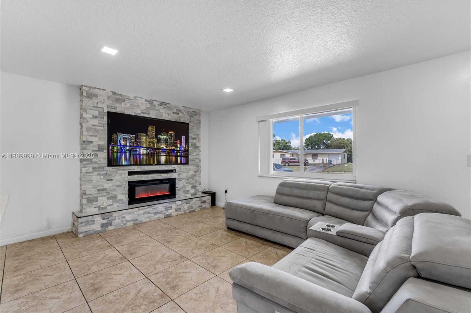 Small Image of 27645 SOUTH WEST 163RD AVE, Homestead Number 16