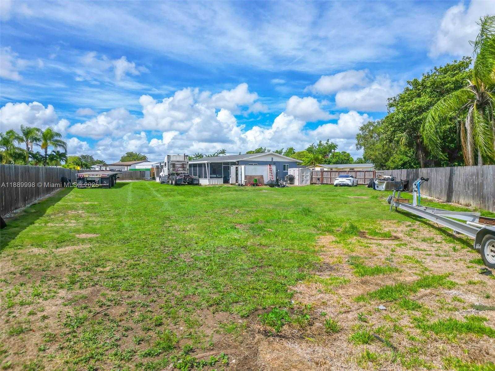 Small Image of 27645 SOUTH WEST 163RD AVE, Homestead Number 26