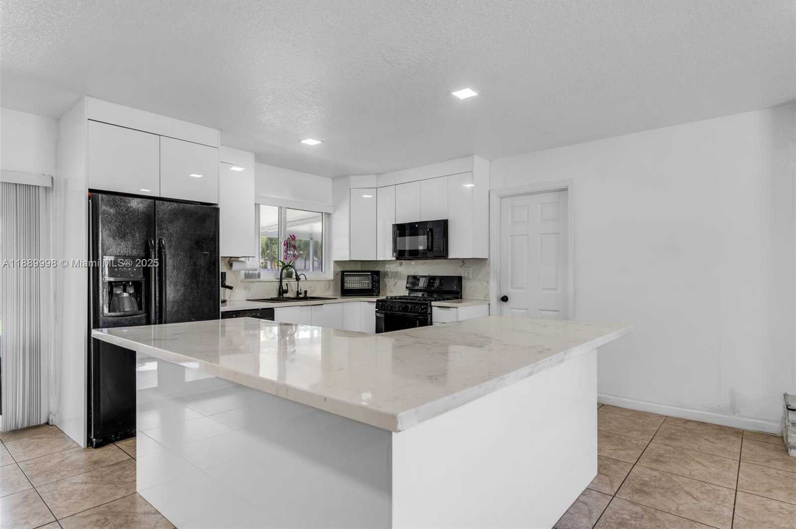 Small Image of 27645 SOUTH WEST 163RD AVE, Homestead Number 9