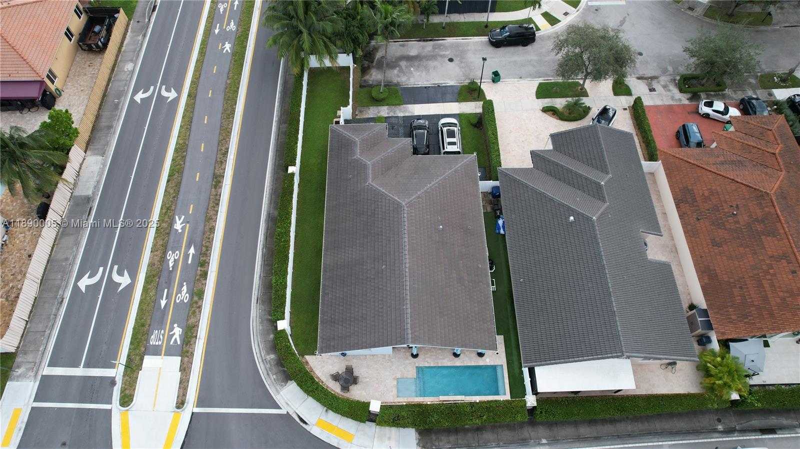 Small Image of 14562 NORTH WEST 88TH PL, Miami Lakes Number 10