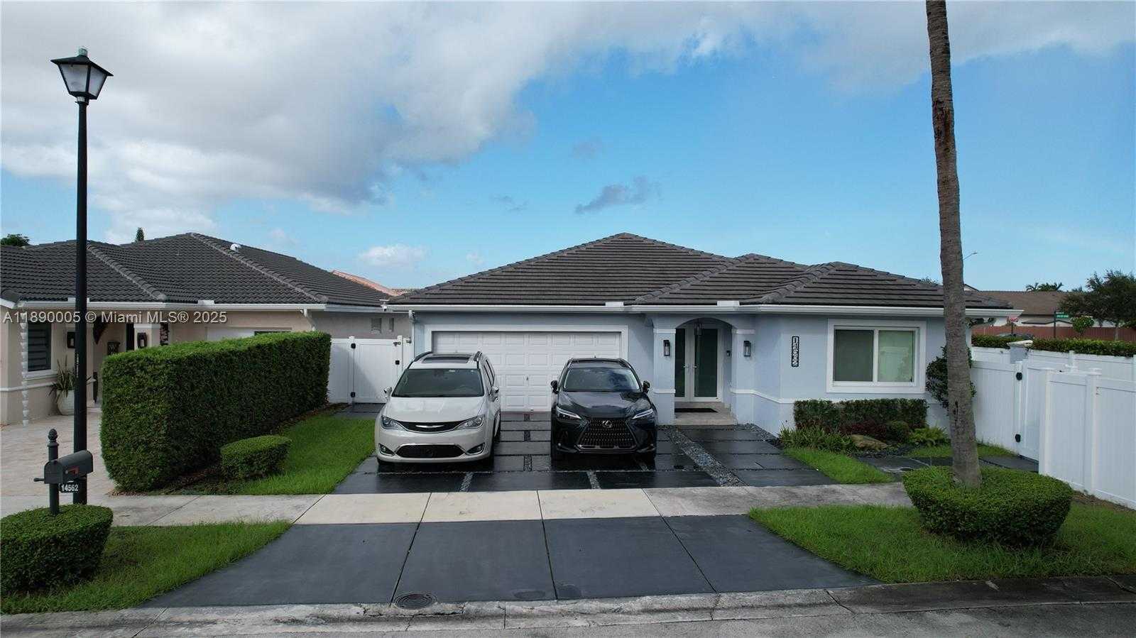 Small Image of 14562 NORTH WEST 88TH PL, Miami Lakes Number 2