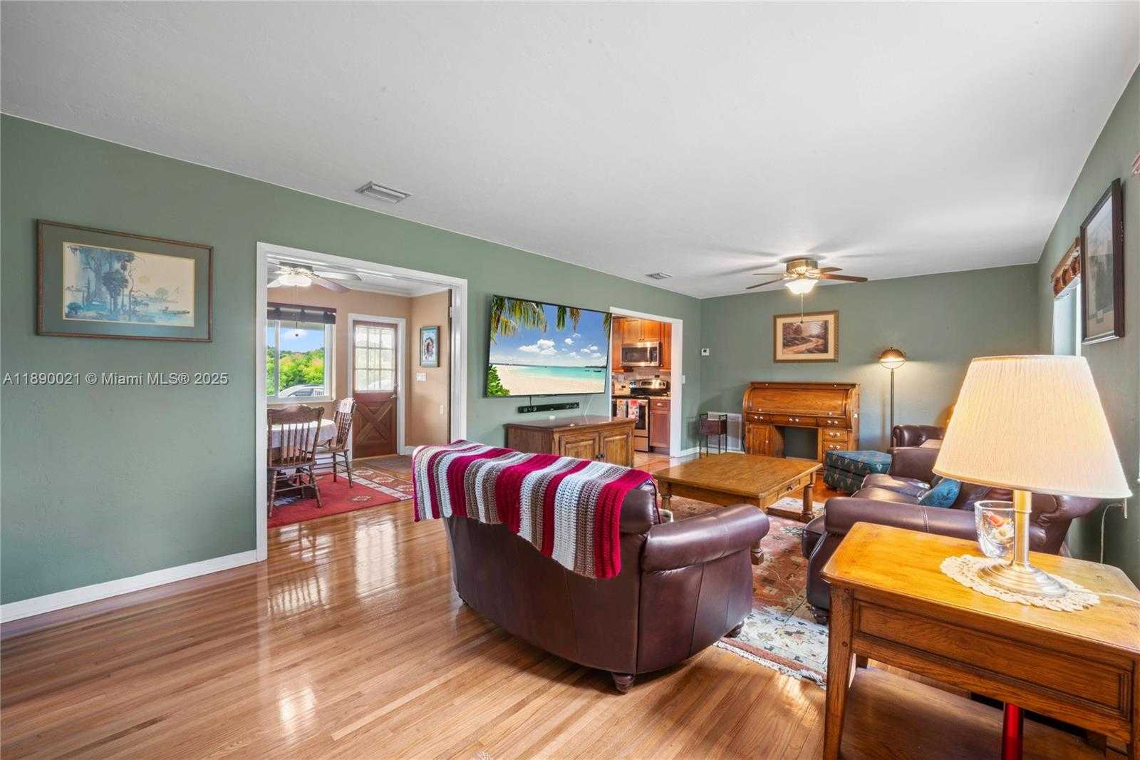 Small Image of 16530 SOUTH WEST 232ND ST, Miami Number 12