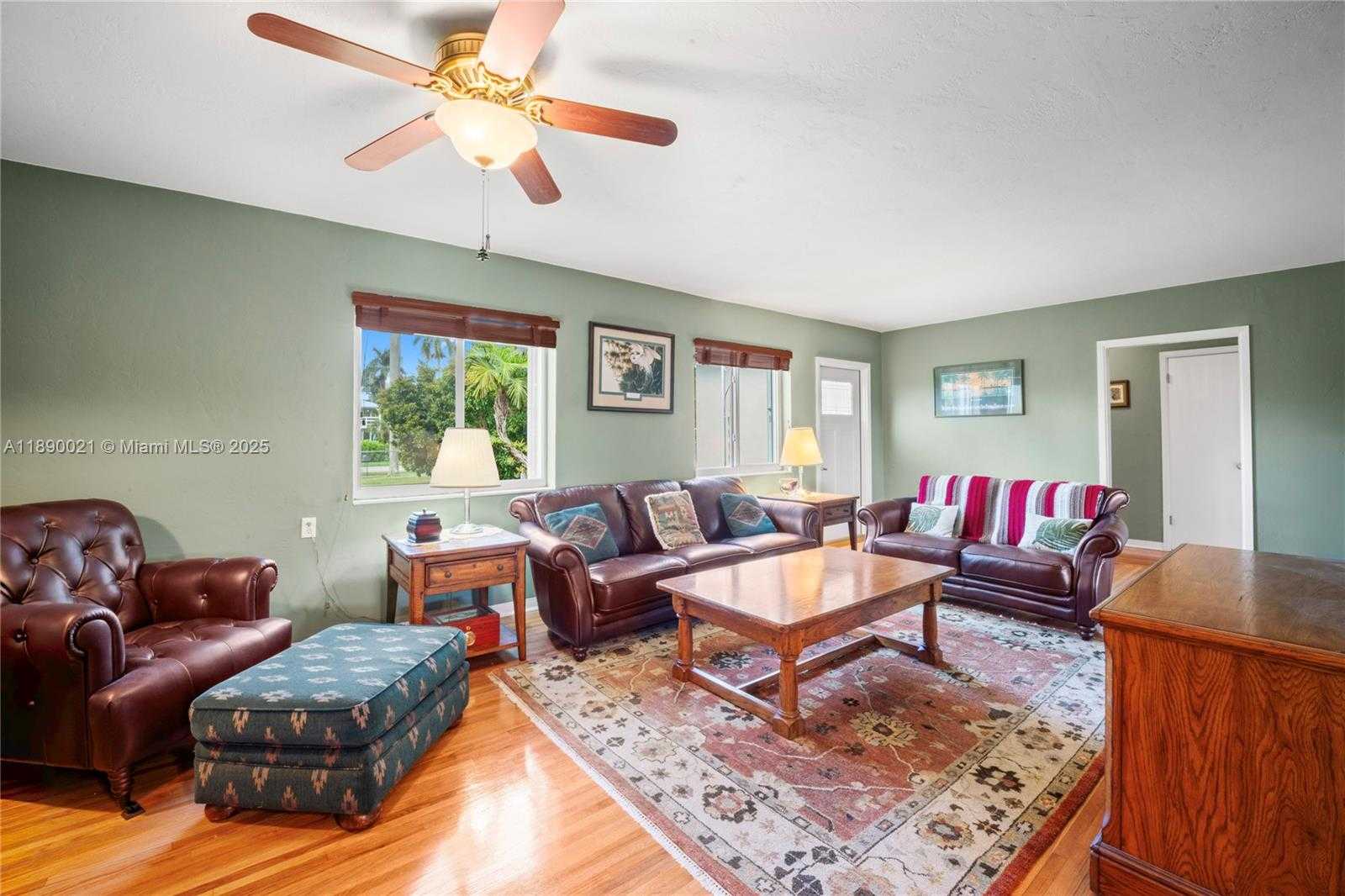 Small Image of 16530 SOUTH WEST 232ND ST, Miami Number 14