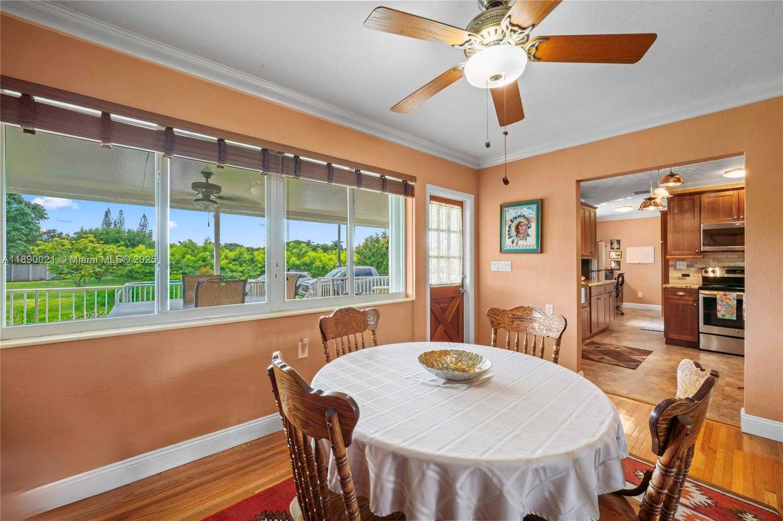 Small Image of 16530 SOUTH WEST 232ND ST, Miami Number 18