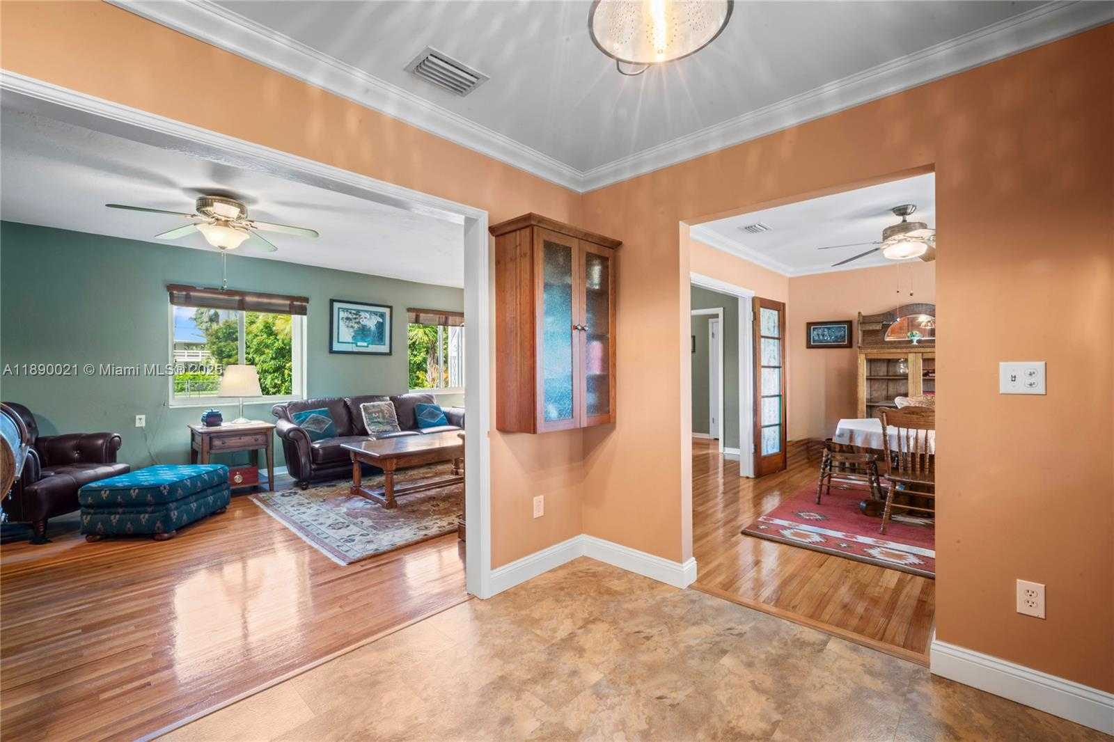 Small Image of 16530 SOUTH WEST 232ND ST, Miami Number 27