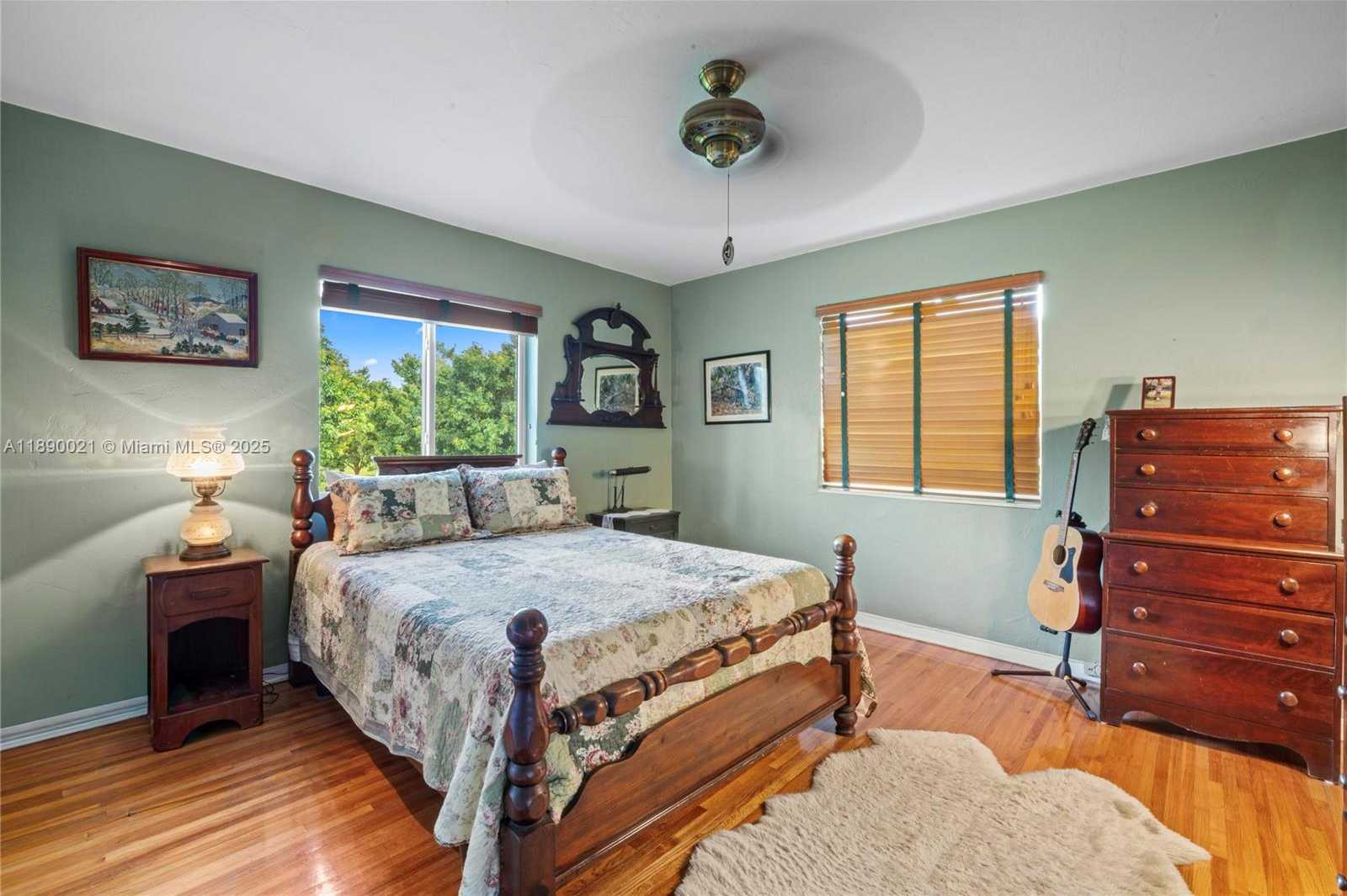 Small Image of 16530 SOUTH WEST 232ND ST, Miami Number 30