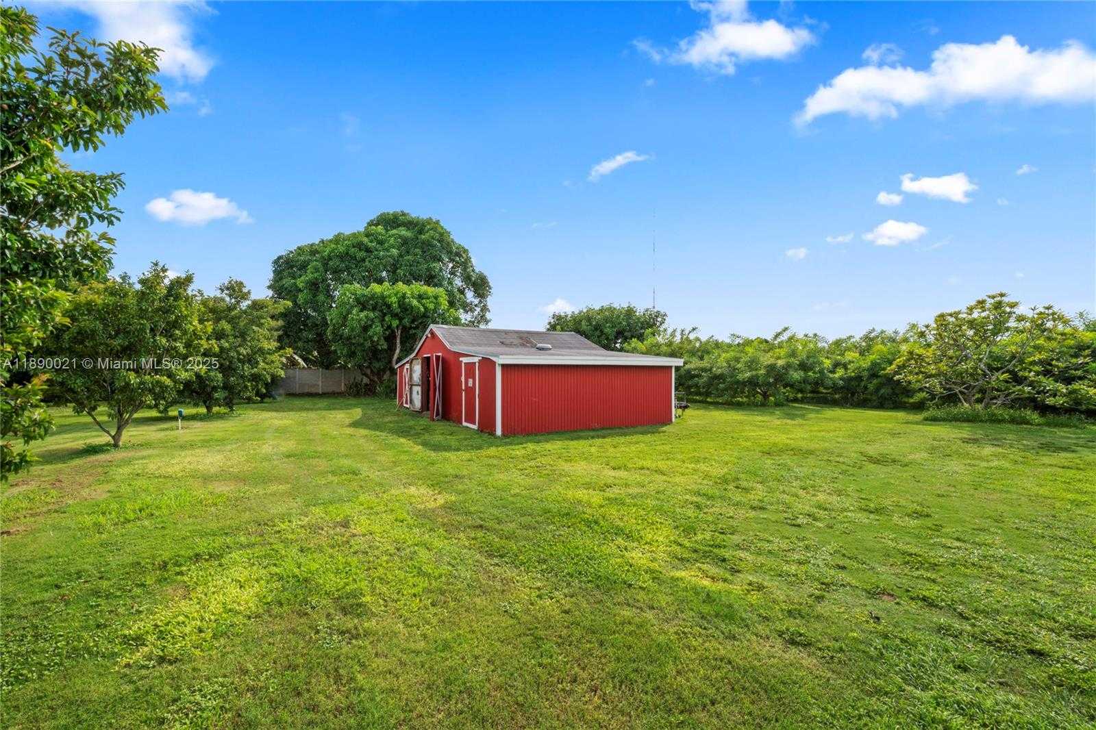 Small Image of 16530 SOUTH WEST 232ND ST, Miami Number 36
