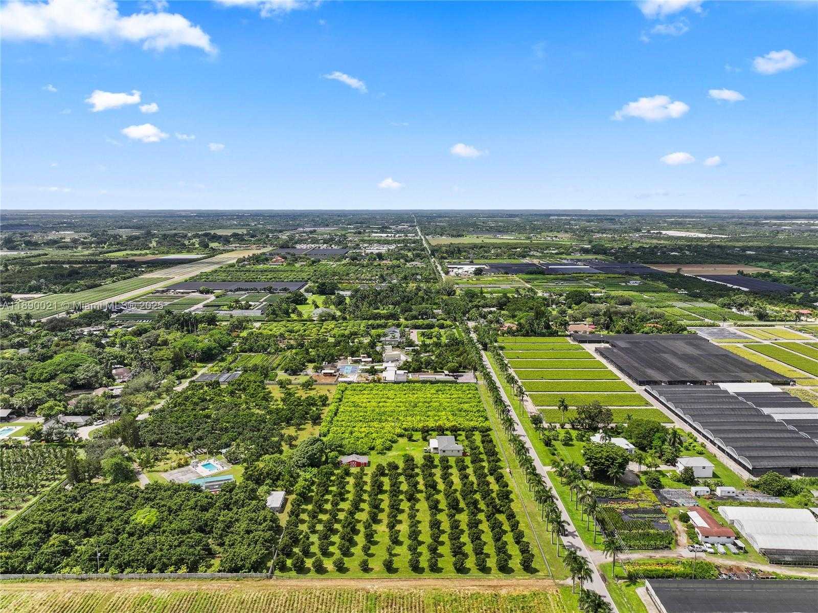 Small Image of 16530 SOUTH WEST 232ND ST, Miami Number 39