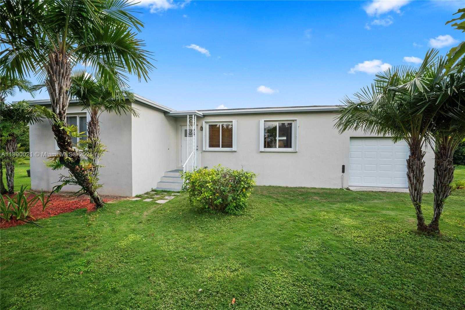 Small Image of 16530 SOUTH WEST 232ND ST, Miami Number 6