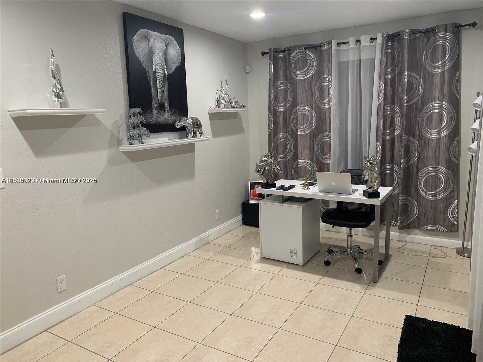 Small Image of 6309 WILEY ST, Hollywood Number 4