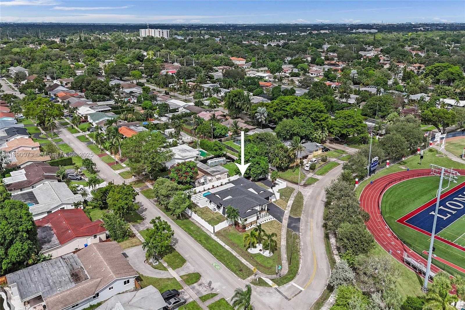 Small Image of 300 WEST CHAMINADE DR, Hollywood Number 70