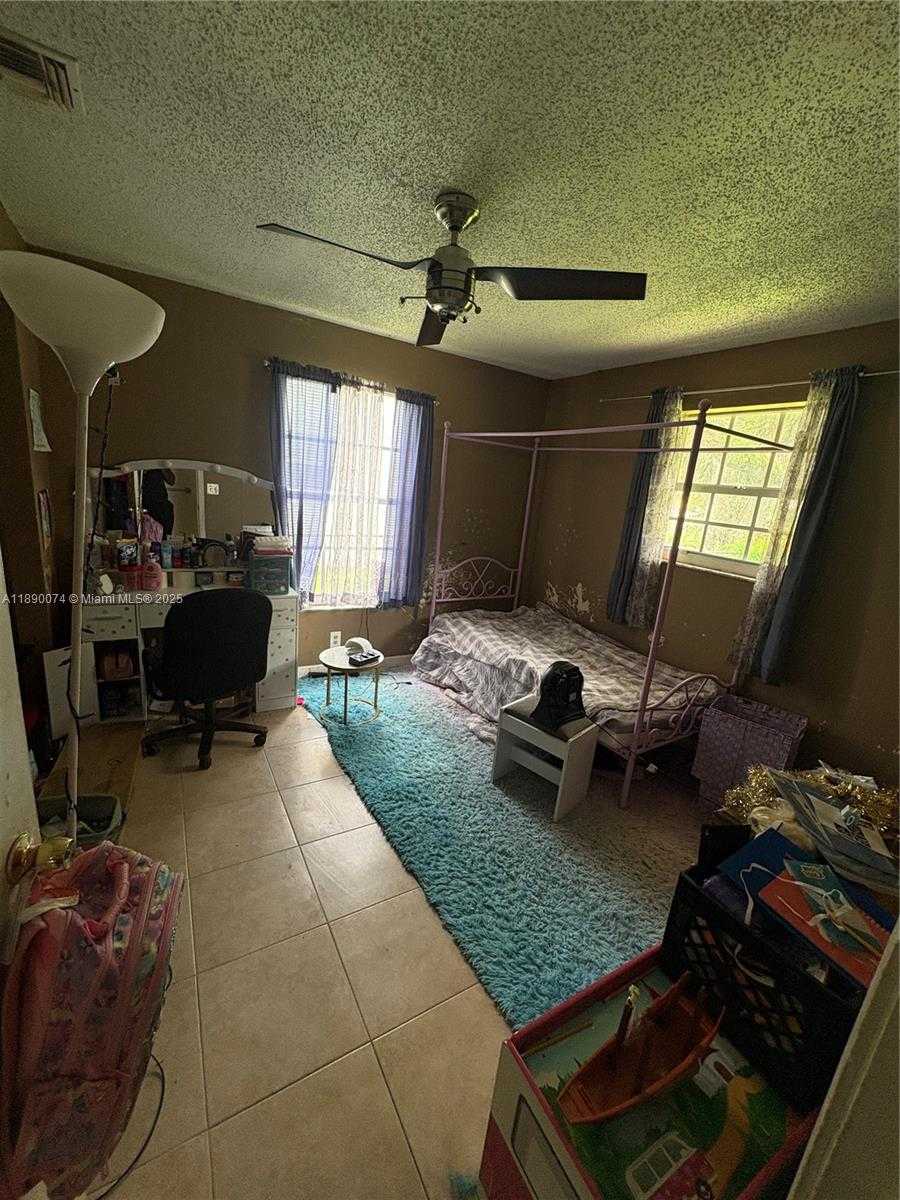Small Image of 2837 NORTH WEST 6TH CT, Fort Lauderdale Number 3