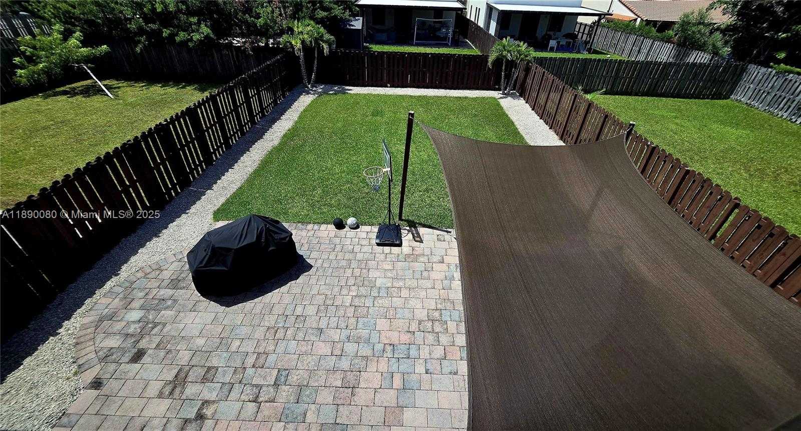 Small Image of Doral Number 25