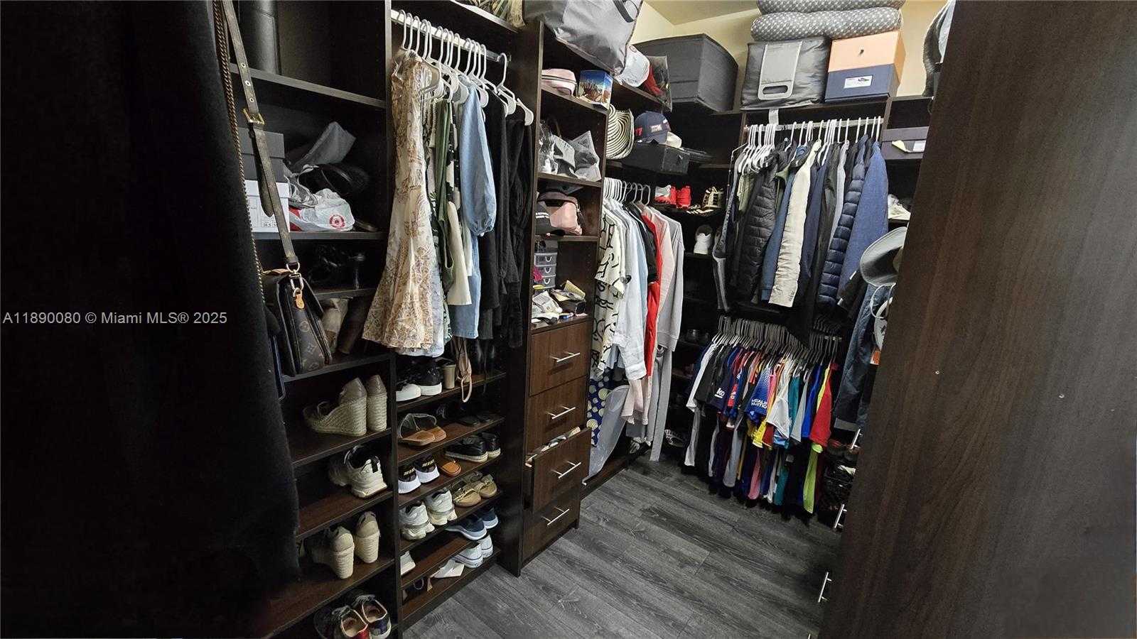 Small Image of Doral Number 69