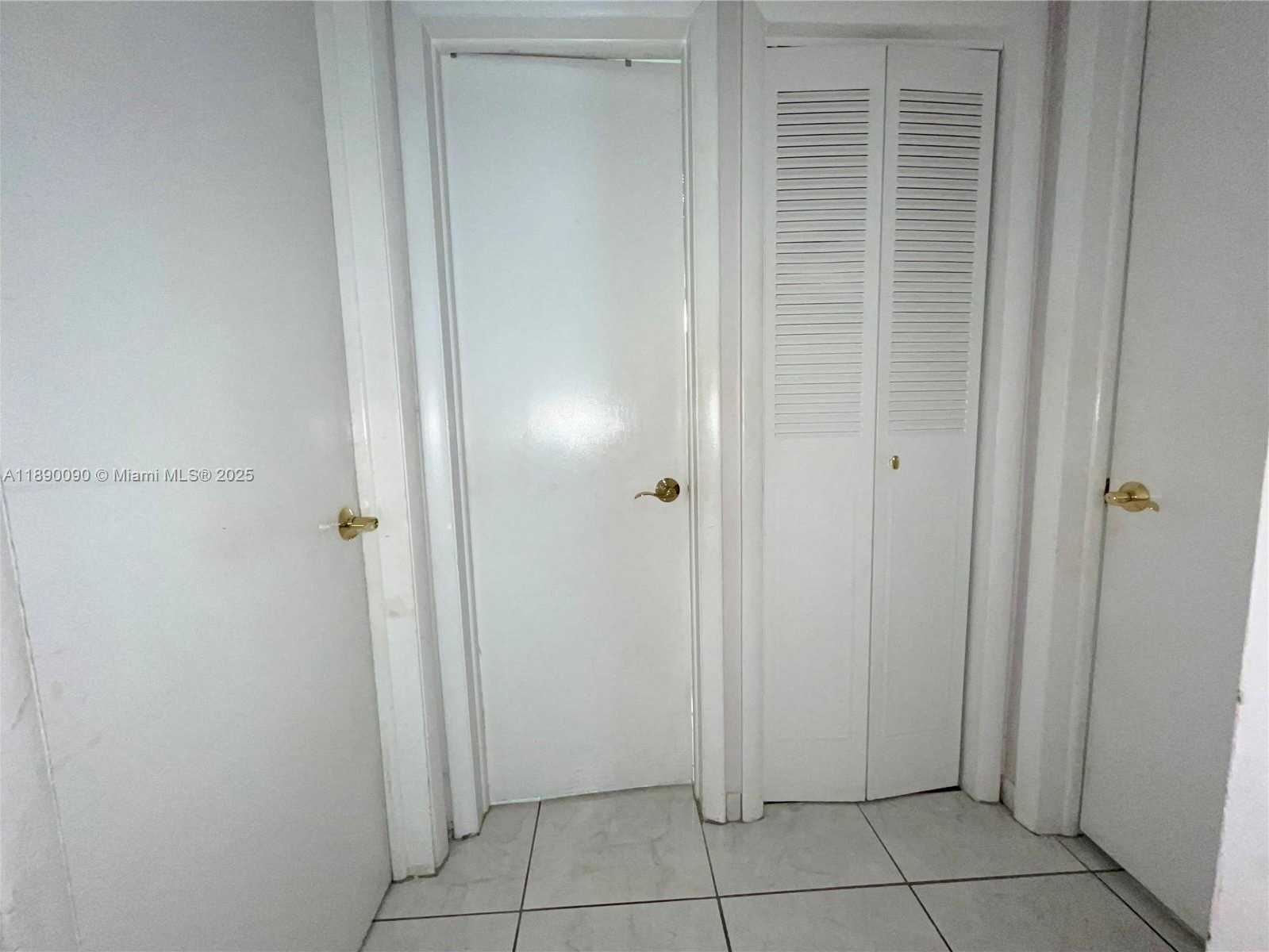 Small Image of 1320 WEST 71ST ST, Hialeah Number 17