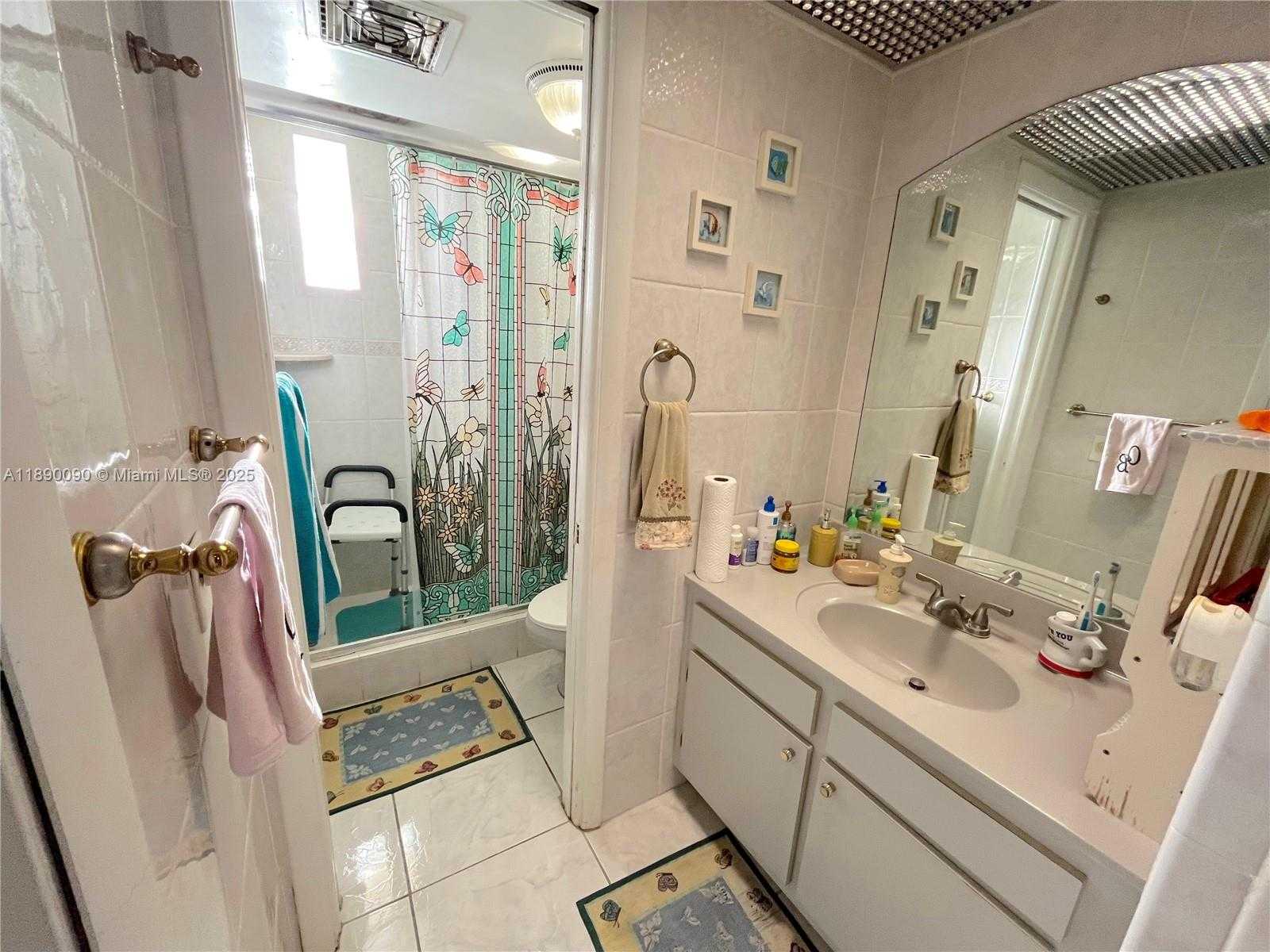Small Image of 1320 WEST 71ST ST, Hialeah Number 18