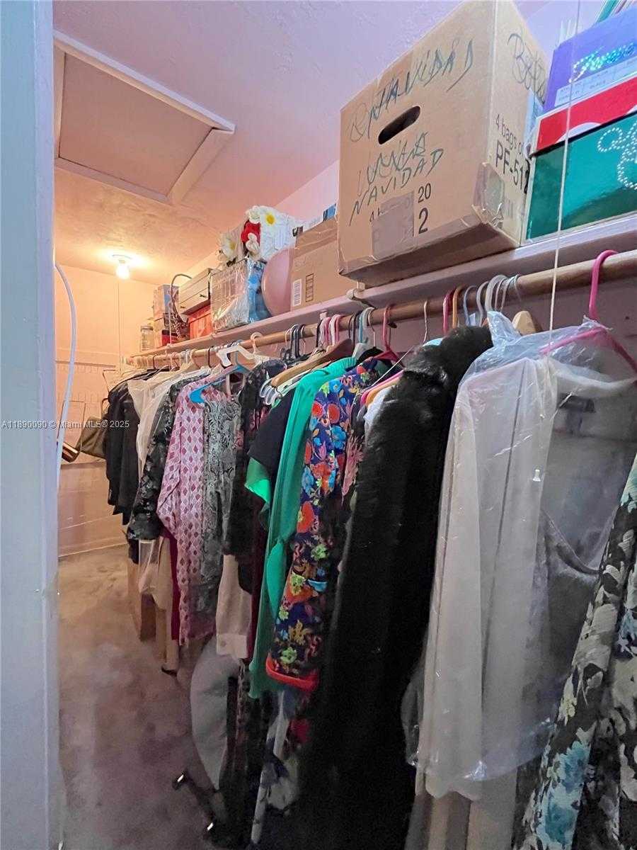 Small Image of 1320 WEST 71ST ST, Hialeah Number 36