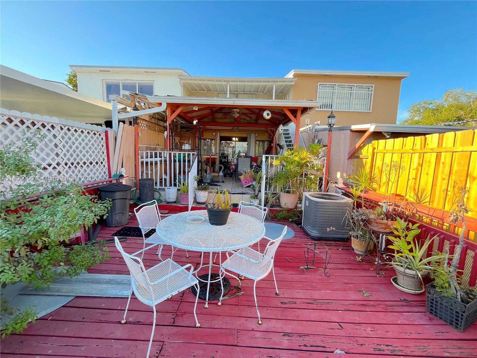 Small Image of 1320 WEST 71ST ST, Hialeah Number 48
