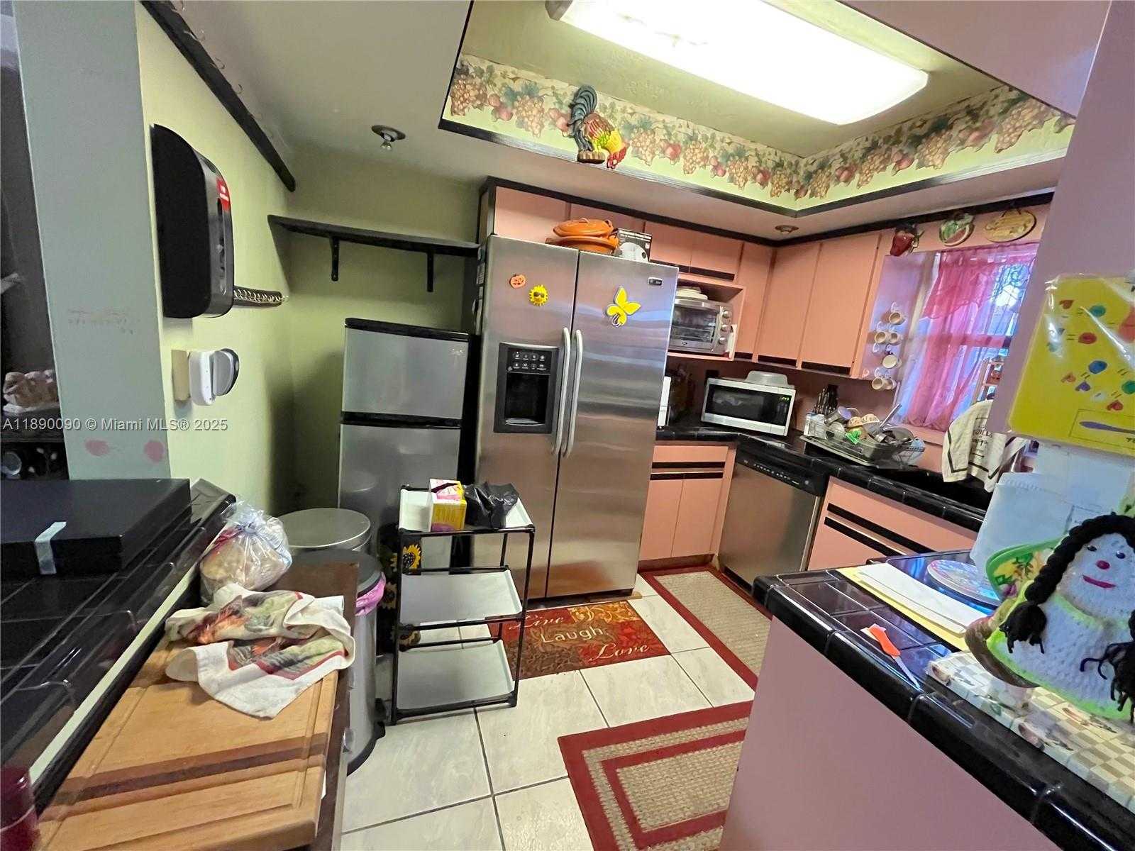 Small Image of 1320 WEST 71ST ST, Hialeah Number 7