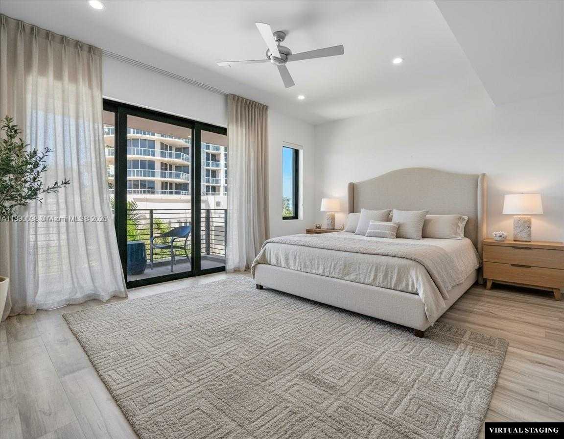 Small Image of 332 BALBOA ST, Hollywood Number 18