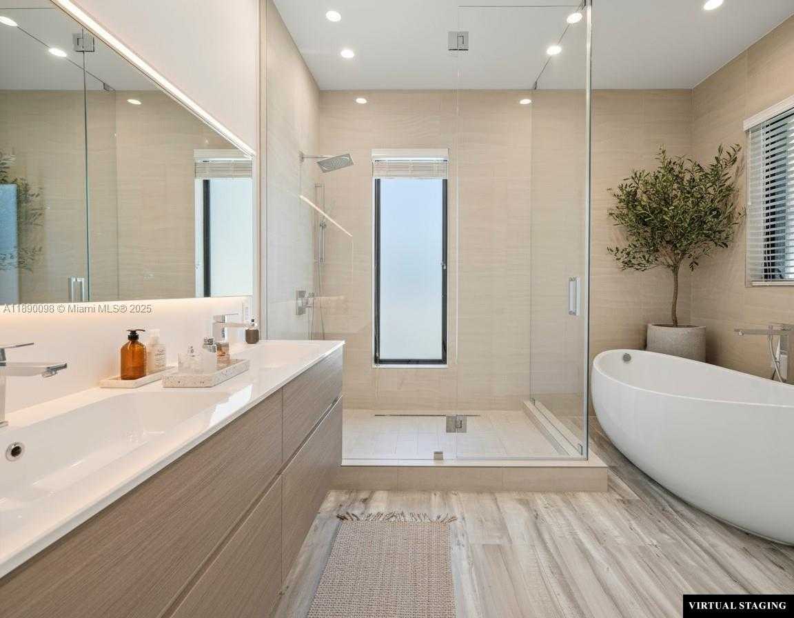 Small Image of 332 BALBOA ST, Hollywood Number 19