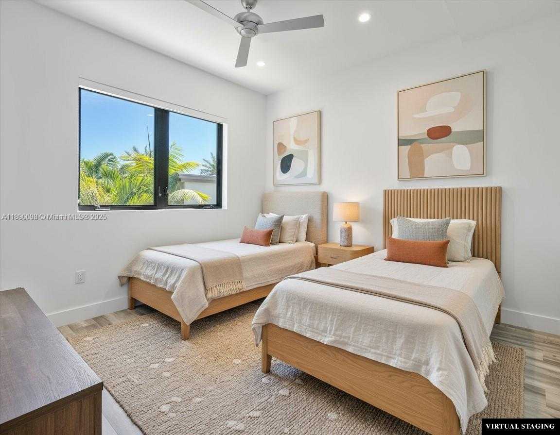 Small Image of 332 BALBOA ST, Hollywood Number 22