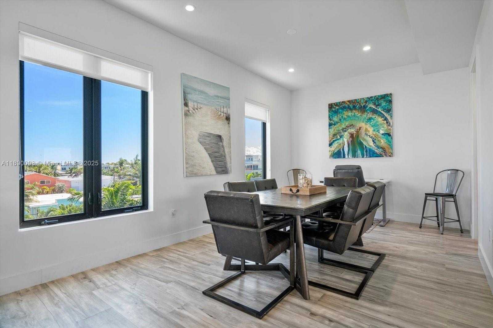 Small Image of 332 BALBOA ST, Hollywood Number 29