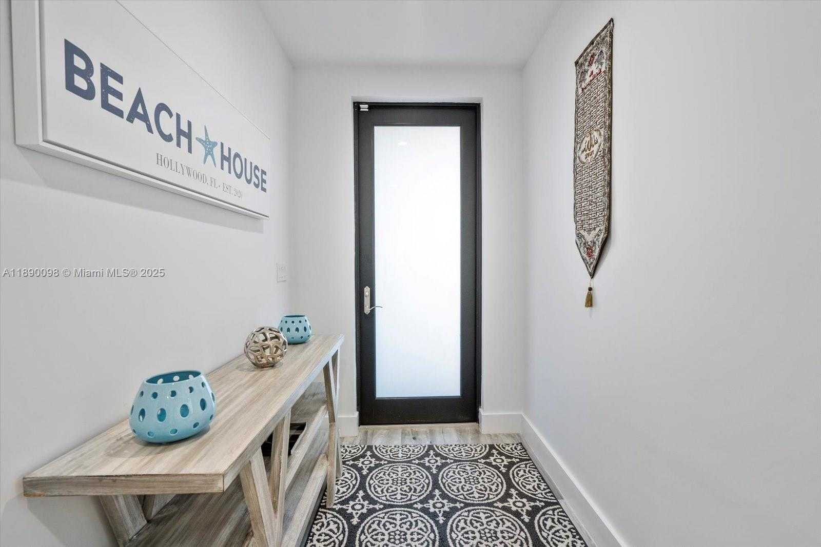 Small Image of 332 BALBOA ST, Hollywood Number 41