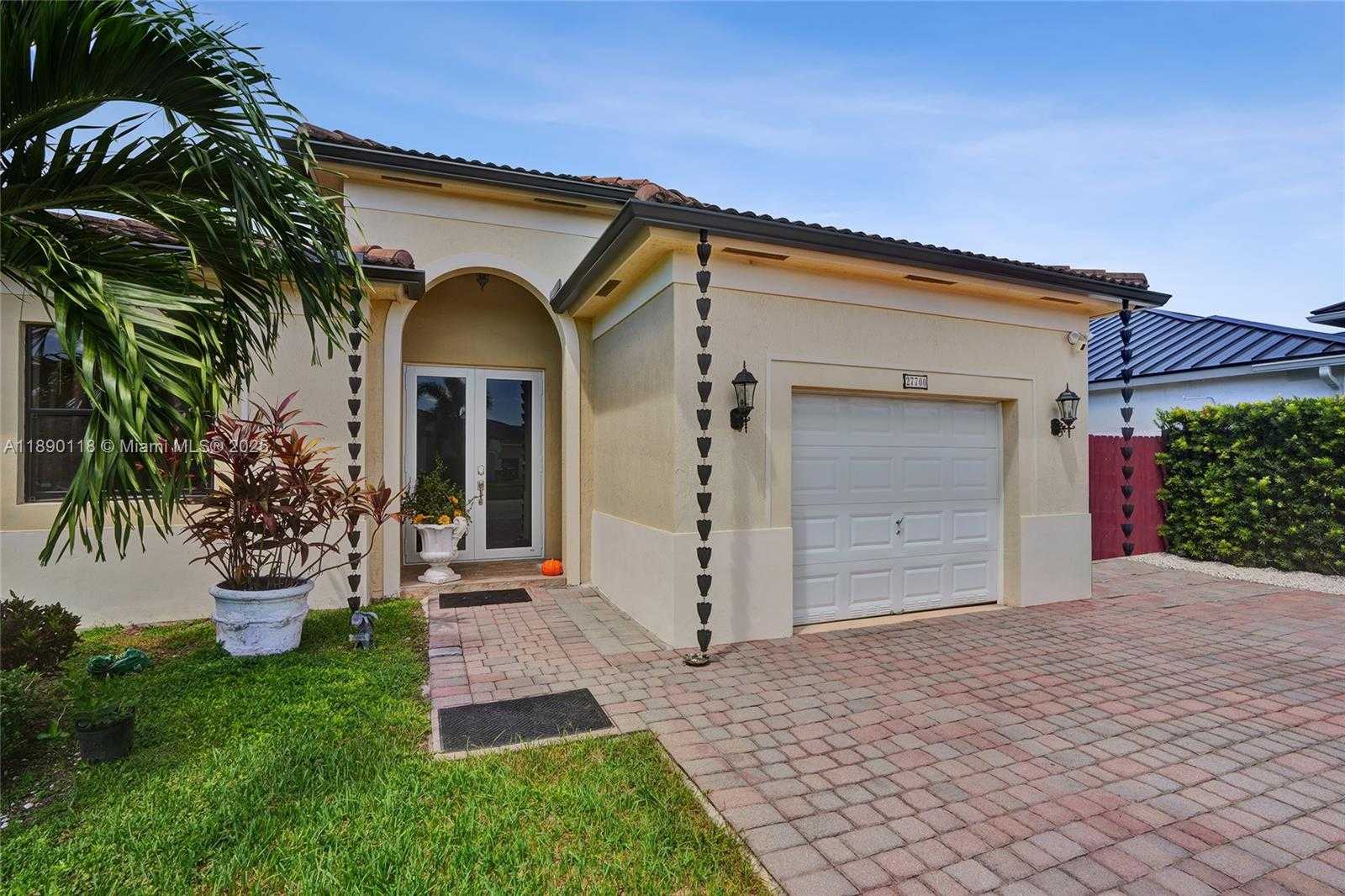 Small Image of 27700 SOUTH WEST 135TH AVE RD, Homestead Number 2