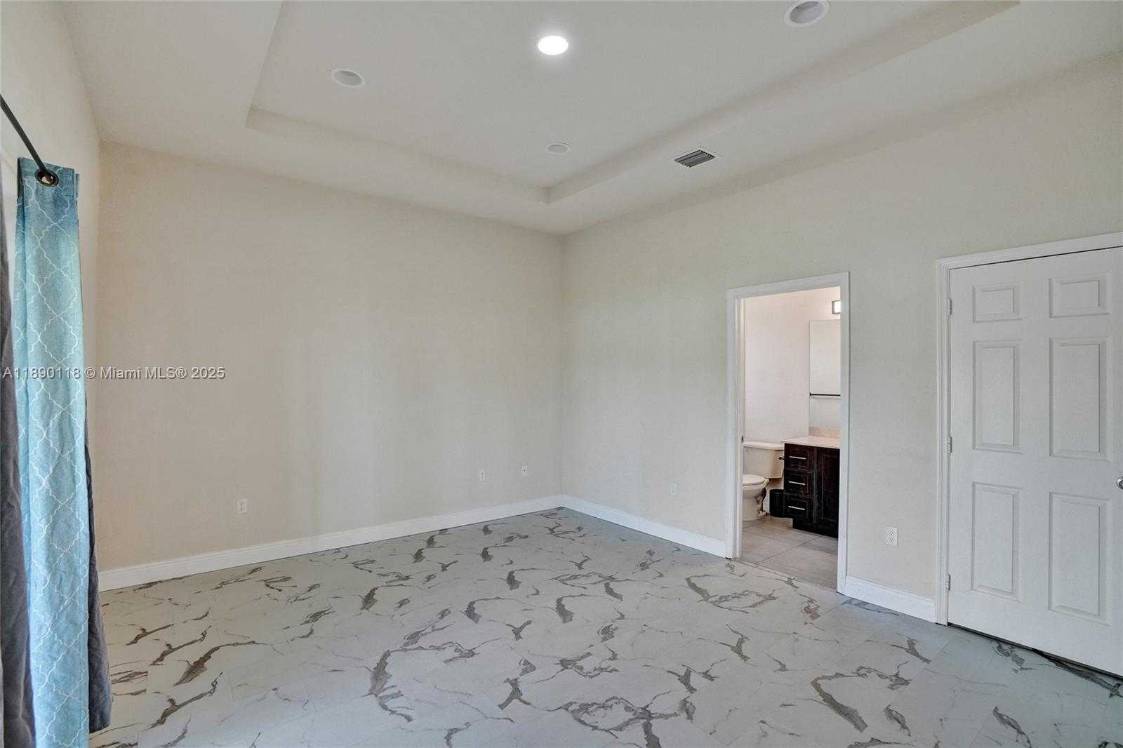 Small Image of 27700 SOUTH WEST 135TH AVE RD, Homestead Number 27